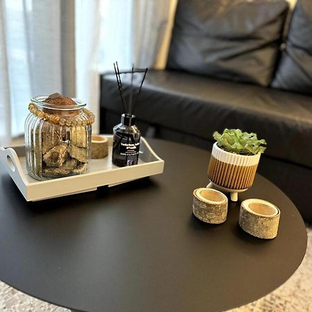 Cozy Bracknell Apartment With Modern Amenities Bagian luar foto