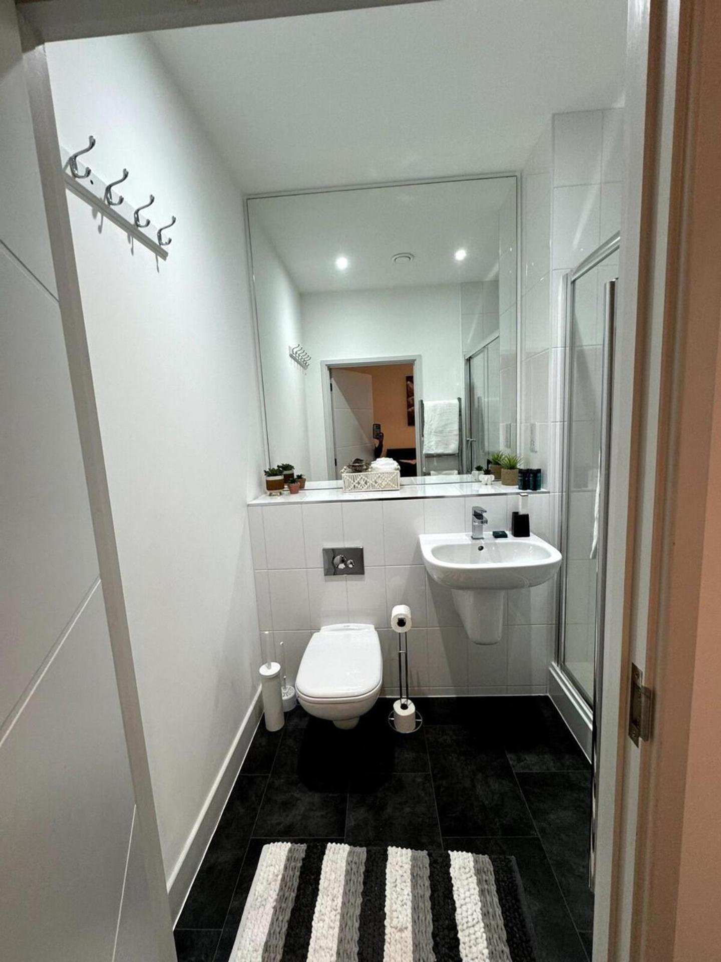 Cozy Bracknell Apartment With Modern Amenities Bagian luar foto